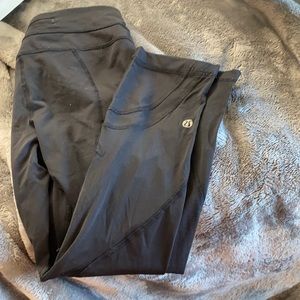 Black lululemon leggings